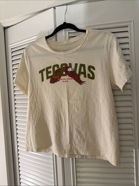 Tecovas Cream Graphic Tee with Olive and Red Accents
